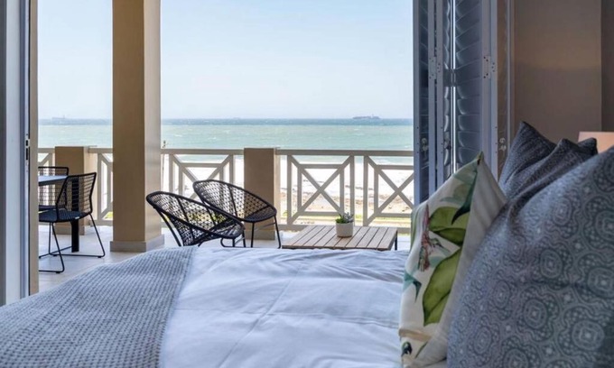 Selection Beach Apartment | Waterfront Getaway, 2 Bedroom Seaside Bliss