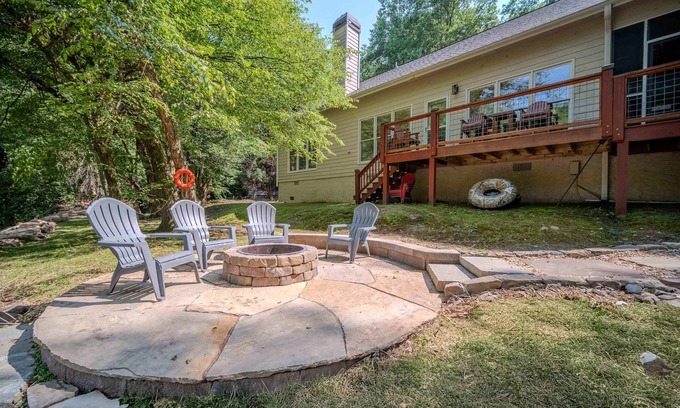 East Ellijay House | Waterfront Getaway:Hot Tub, Fire Pit, Near Ellijay