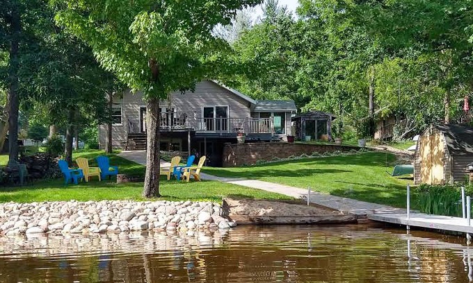 Wautoma House | Waterfront getaway with sandy beach on Lake Morris - a 163-acre 5 lake chain.