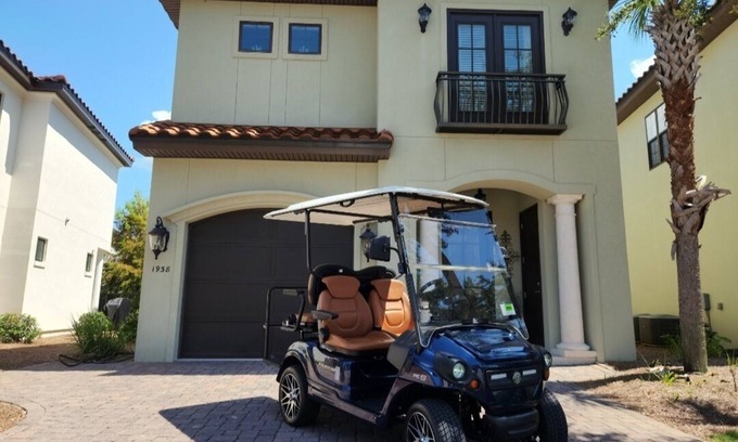 Villa Lago House | Waterfront ~ Golf Cart ~ Community Pool ~ Patio