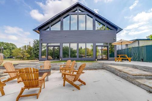 Granbury House | Waterfront Granbury Home with Electric Fireplace!