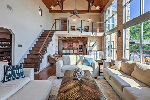 Dennis House | Waterfront Granbury House with Deck and Private Dock!
