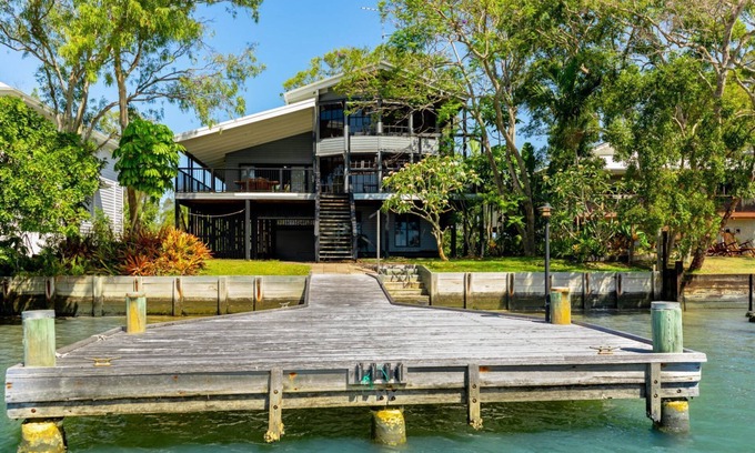 Noosa North Shore House | Waterfront Home with Undisturbed Views - 61 Noosa River Drive, Noosa North Shore