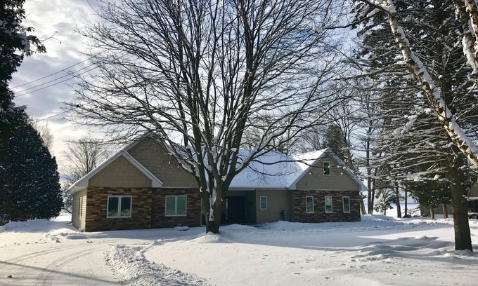 Escanaba House | Waterfront Home 30 days or longer by Rest and Rejuvenate Inc