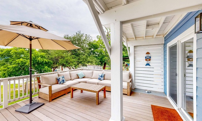 Pointblank House | Waterfront Home, Dog-Friendly, Private Pier, Kayak