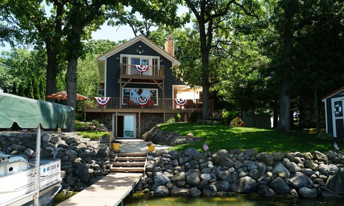 Fox Lake House | Waterfront Home! Enjoy amazing fishing and sunsets over stunning Fox Lake.