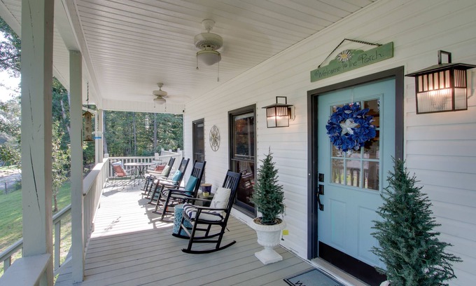 Killen House | Waterfront Home Near Wilson Lake w/Covered Porch!