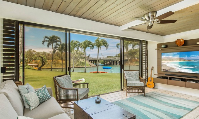 Portlock House | Waterfront home of peaceful joy: Villa Laule'a