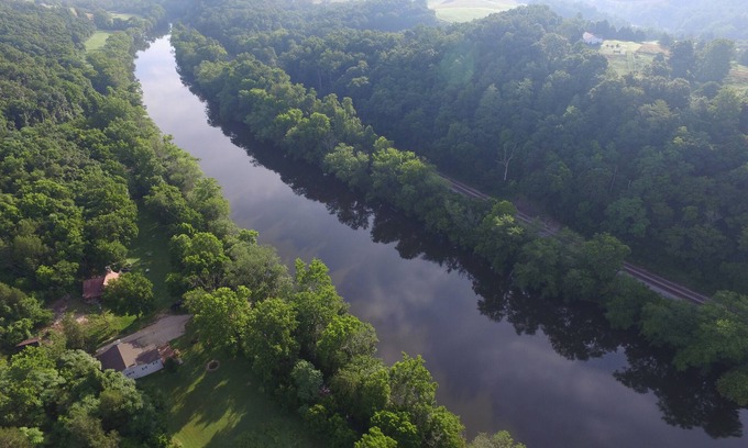 Buchanan House | Waterfront Home On James River- Springwood Va
