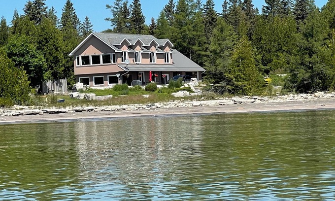 Manitoulin District House | Waterfront Home on South Shore of Lake Huron Manitoulin Island - With Sauna