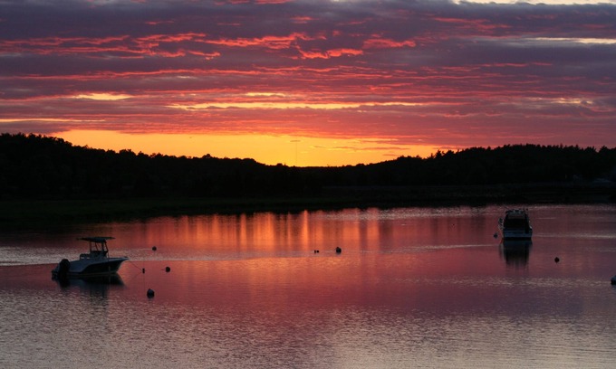 Weweantic House | Waterfront Home : Private Beach, Kayaking, Swimming, Right From Your Back Door