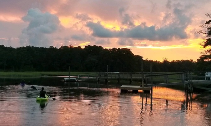 Shallotte House | Waterfront home with fishing dock
