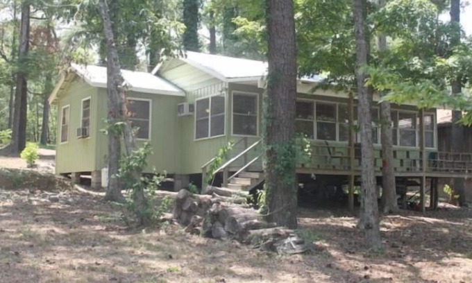Broaddus House | WATERFRONT House in Peaceful Cove w/Great Fishing