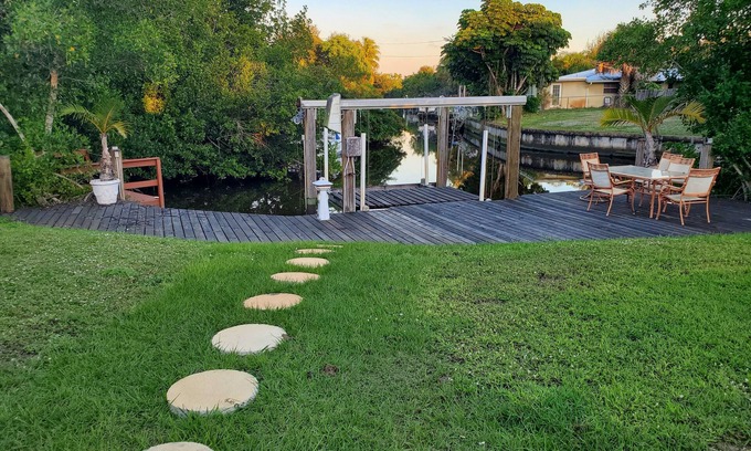 McGregor House | Waterfront house in South Ft Myers on Whiskey creek
