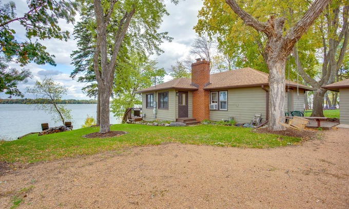 Howard Lake Cabin | Waterfront Howard Lake Vacation Rental w/Dock
