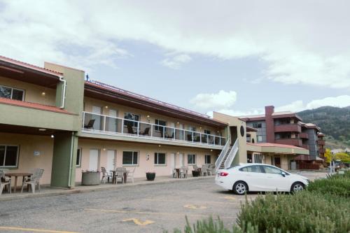 Okanagan-Similkameen Hotel | Waterfront Inn