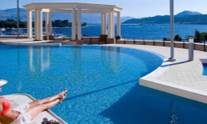 Kelowna Central Business District Resort | Waterfront Kelowna Condo