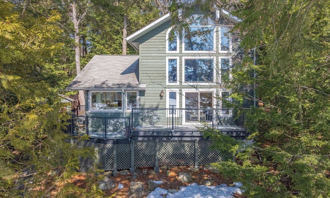 Lake of Bays Cottage | Waterfront Lake of Bays Cottage w/Sauna, Kayaks, BBQ, A/C