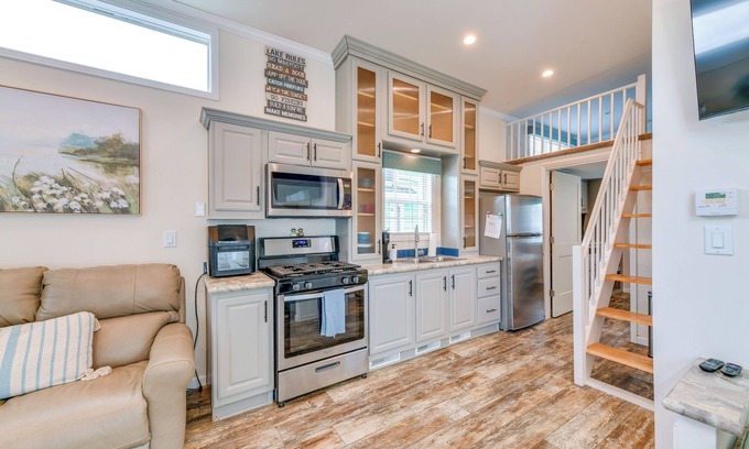 Sherrills Ford Cabin | Waterfront Lake Norman Cabin w/Screened Porch!