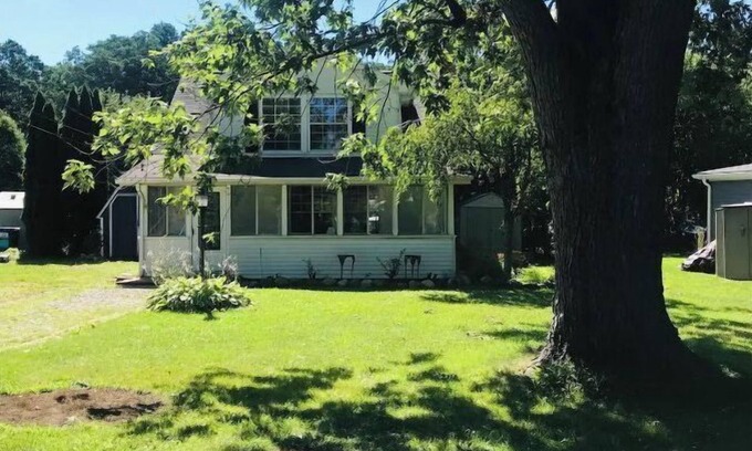 Pinckney House | Waterfront Living II