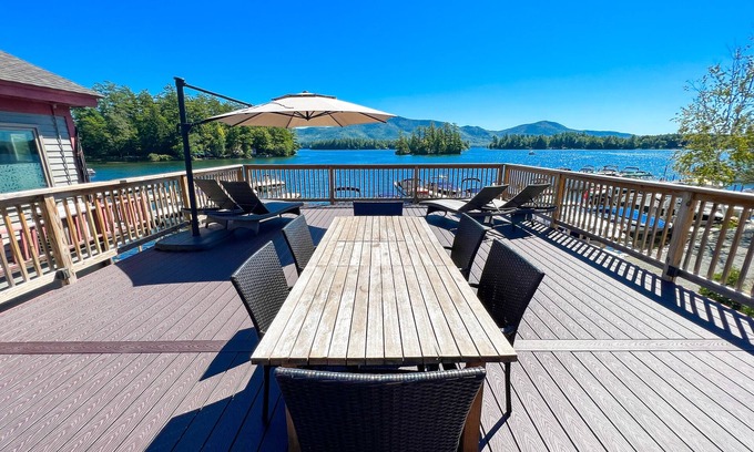 Bolton Landing House | Waterfront Lookout