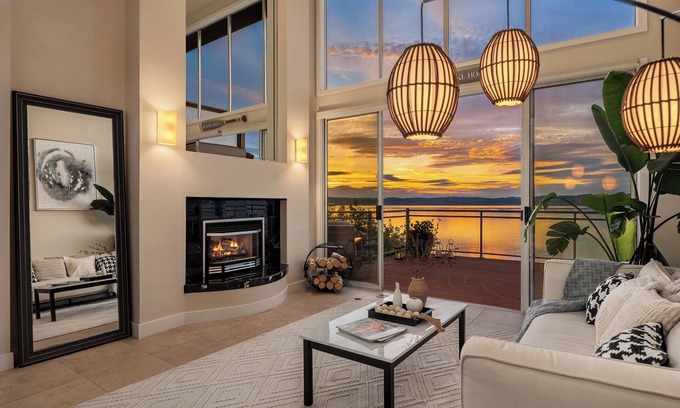 Federal Way House | Waterfront Luxury Home with great sunset. Orca, Dolphin,Eagle and bird watching