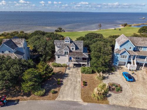 Nags Head House | Waterfront luxury w-beach resort-pool-golf-tennis-fishing & views!