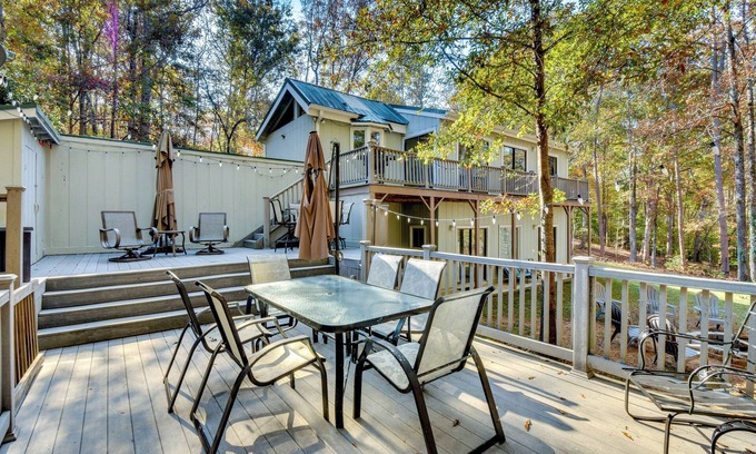 Martin House | Waterfront Martin Home w/Fire Pit & Large Deck