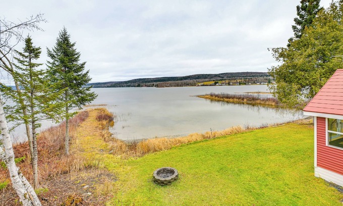 Sinclair House | Waterfront Oasis: Family Retreat on Long Lake!