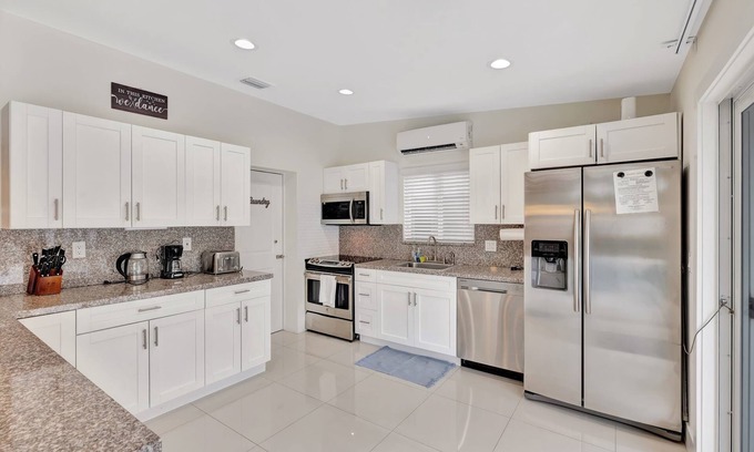Riverside Park House | Waterfront Oasis w/Enclosed Pool!