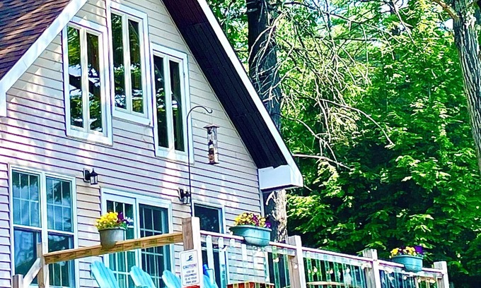 Corinth House | Waterfront paradise, hot tub. Saratoga/Lake George. Super clean & sanitized.