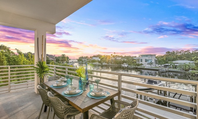 Central Sarasota Condo | Waterfront, Pet-Friendly Condo with Pool, Spa, and Fitness Center near Downtown Sarasota