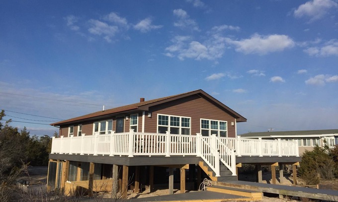 Broadkill Beach House | ♦︎ Waterfront ♦︎ Pet Friendly ♦︎ Broadkill Beach ♦︎