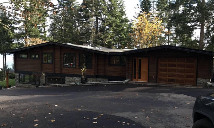 Regional District of Nanaimo House | Waterfront private hideaway