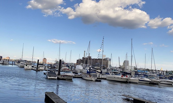 Riverside Condo | Waterfront property in Harborview