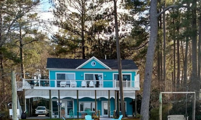 Dutton House | Waterfront property with long pier. Pet friendly, family friendly