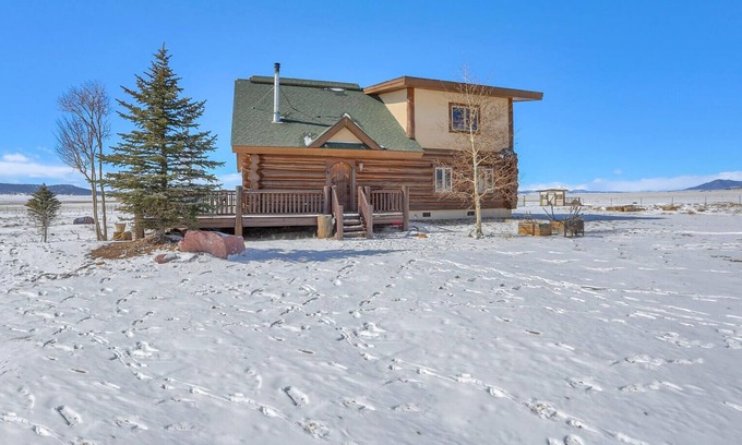 Lake George House | Waterfront Ranch Cabin w/ Jacuzzi & Mountain Views