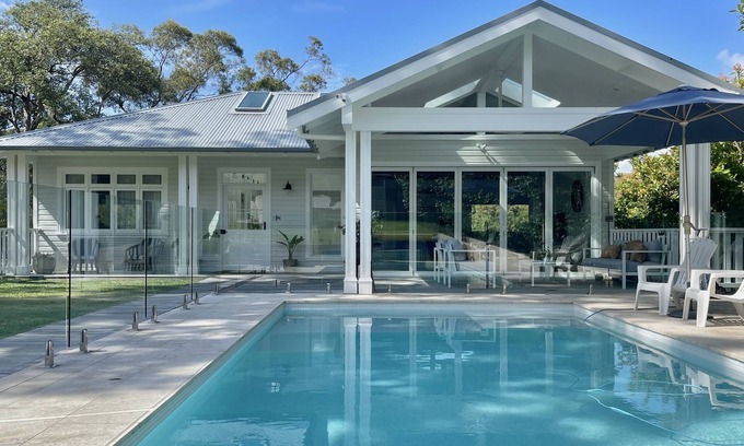 Newport House | Waterfront Resort-Style Luxury with boat berth and pontoon
