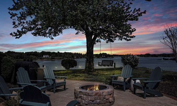 Mount Holly House | Waterfront retreat with dock, kayaks, and outdoor living. Bring the boat!