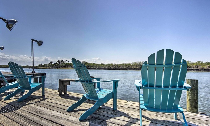 Arroyo City Apartment | Waterfront Rio Hondo Studio w/Shared Grill & Dock