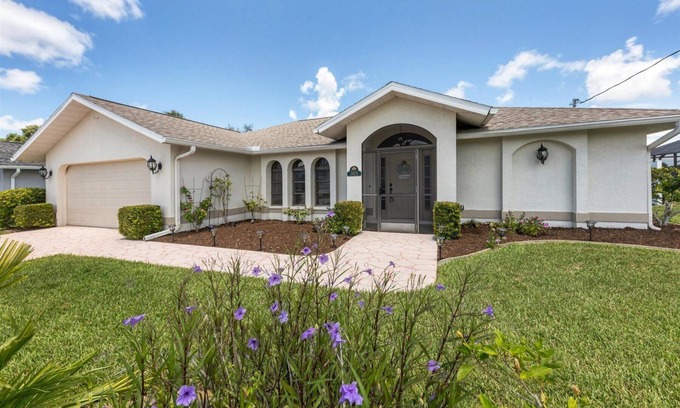 Pebble Beach House | Waterfront Rotonda pool home - 305 Rotonda Circle