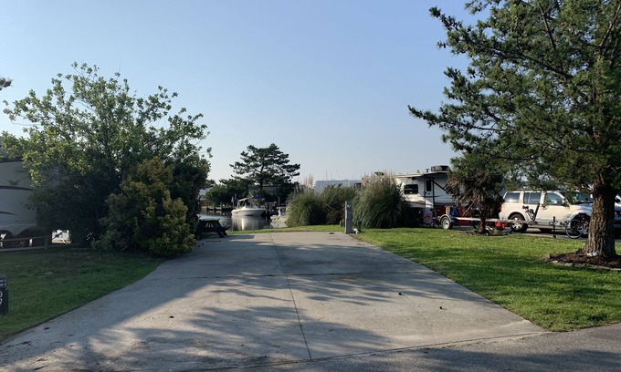 Sandbridge RV Rental | Waterfront RV Lot in Surfside Resort