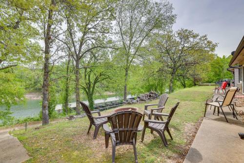 Shell Knob Apartment | Waterfront Shell Knob Haven Fire Pit, Lake Access
