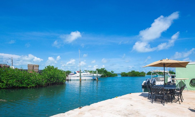 Marathon Apartment | Waterfront & snowbird-friendly studio with dock & quick open water access