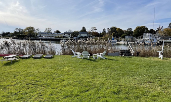 Shinnecock Hills House | Waterfront Southhampton Home