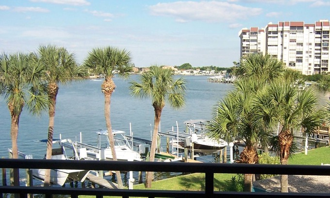 Treasure Island Condo | Waterfront Treasure Island Florida Beach Condo