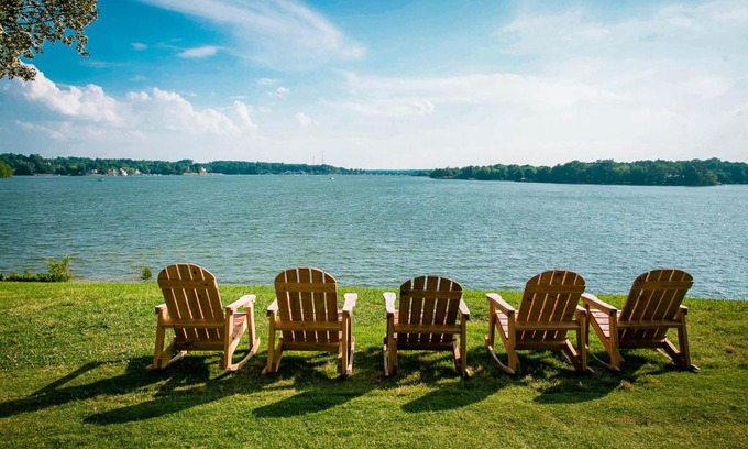 Steele Creek House | Waterfront Two Bedroom 17 on the #lake at Long Cove Resort