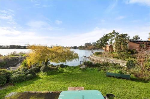 Esquimalt Villa | Waterfront Two-Bedroom Suite