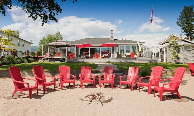 Scotch Creek House | Waterfront Vacation- FULL house with Dock and Buoy