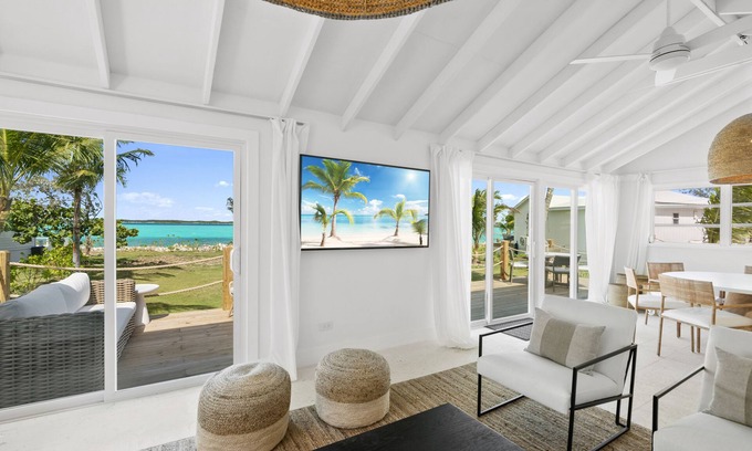 George Town Villa | Waterfront villa,10 min from Georgetown,10 ppl